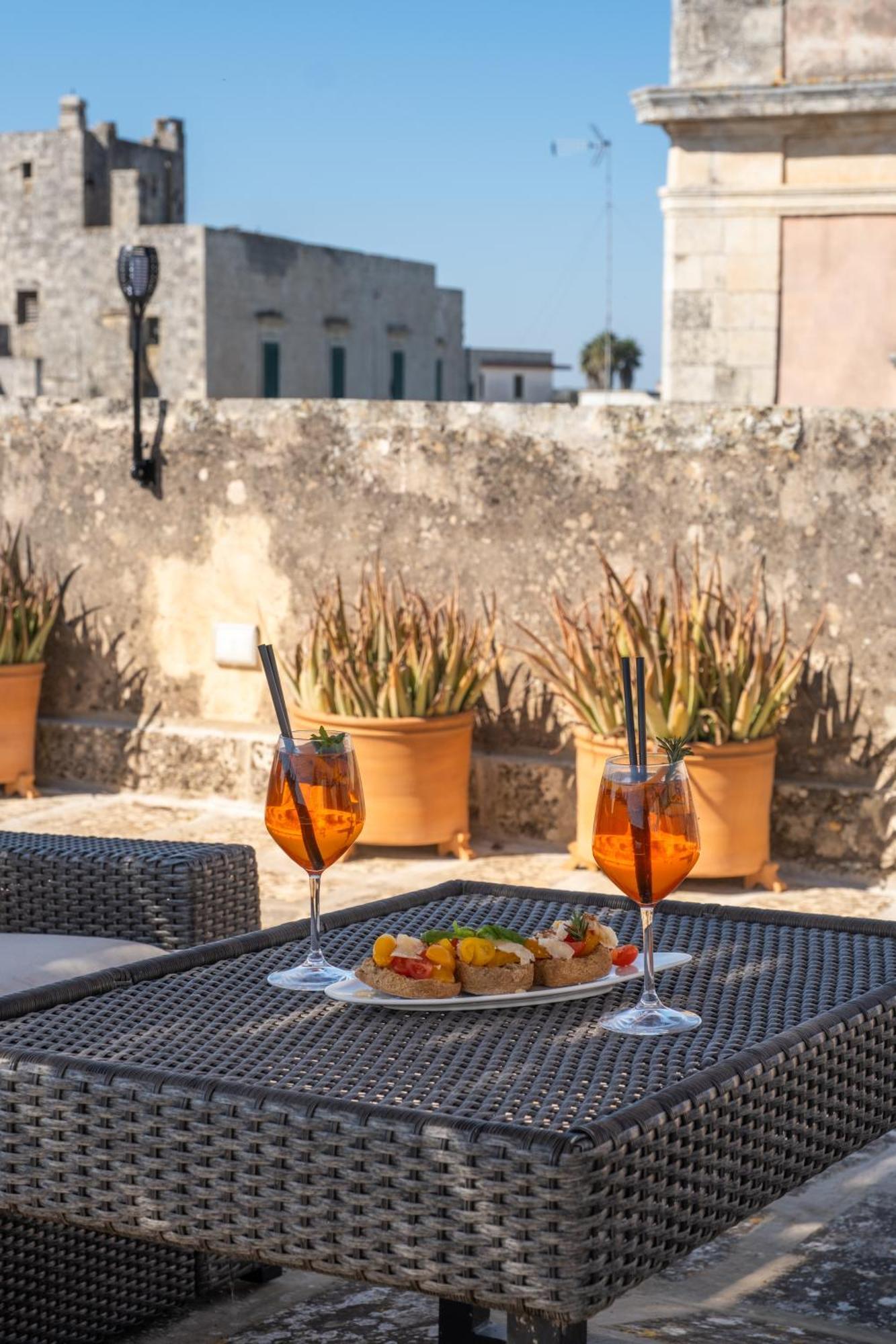 Dimora Del Vescovo Art Boutique Hotel Minervino di Lecce Exterior photo
